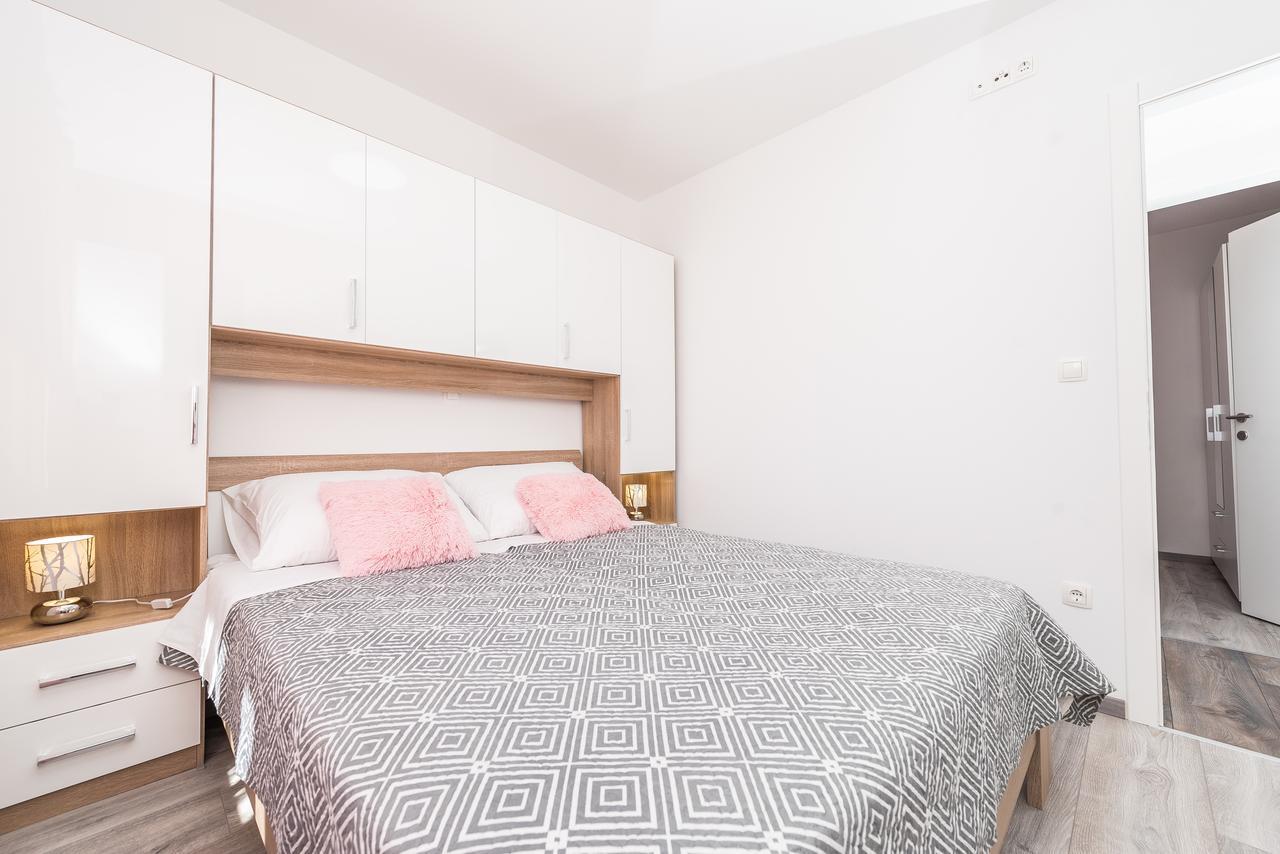 Apartments Janice Pakoštane 外观 照片